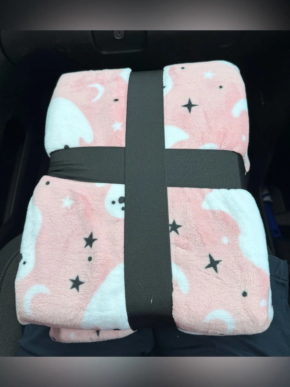 Member's Mark Pink Ghost Print Lounge Throw Blanket